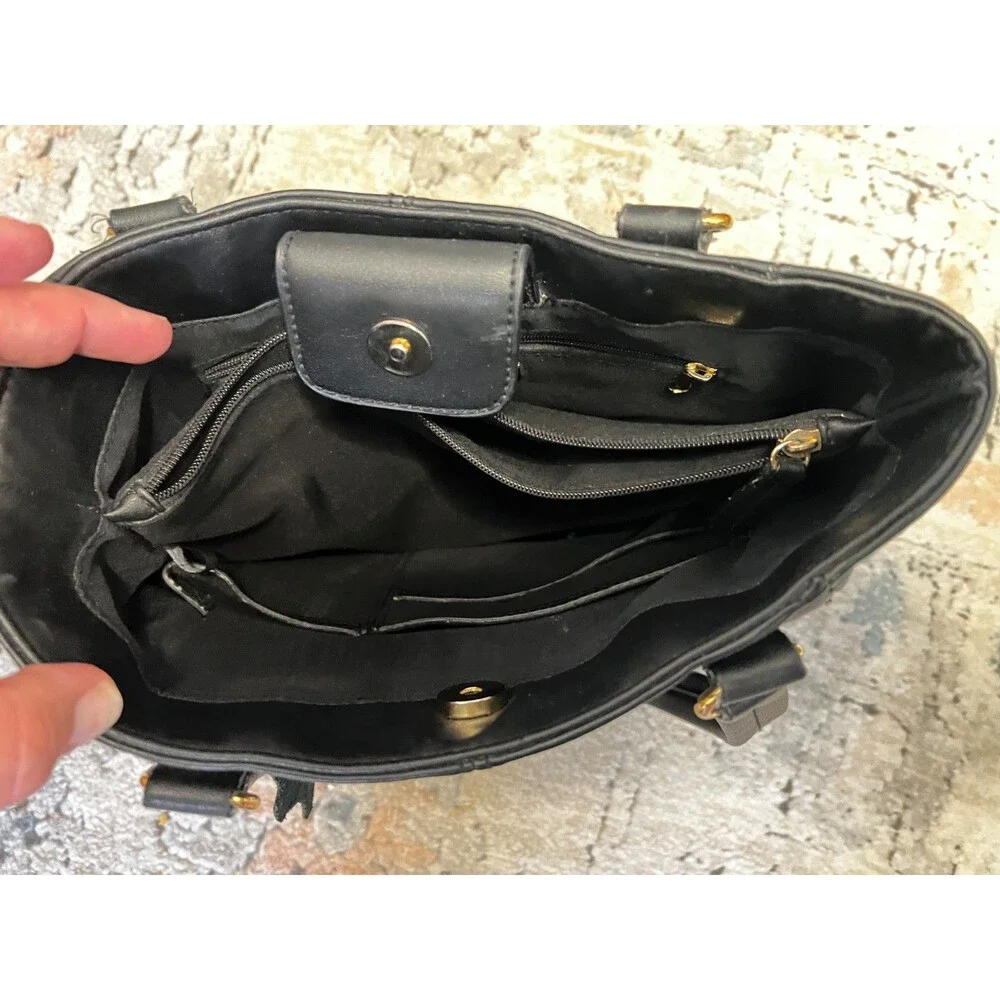 Giani Bernini Black Leather Shoulder Bag Purse Tote Classic Minimalist Studs EUC